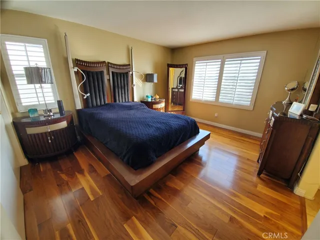 935 W Paramount Street, Azusa, California 91702