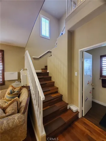 935 W Paramount Street, Azusa, California 91702