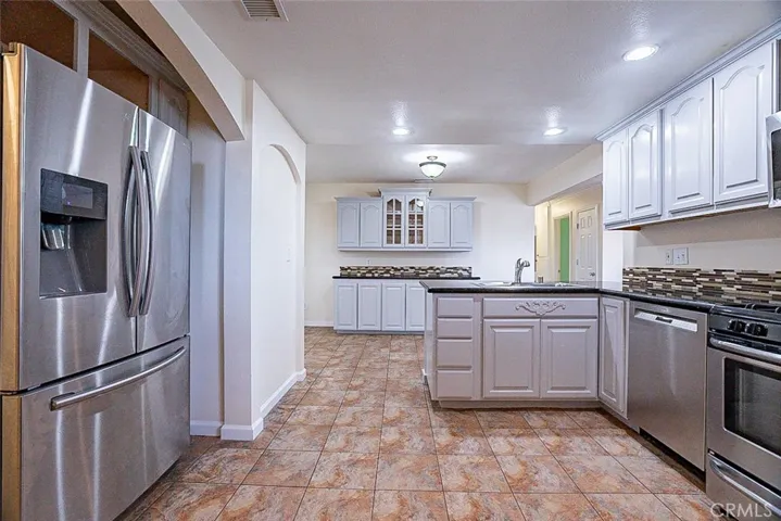 35613 Sierra Lane, Yucaipa, California 92399