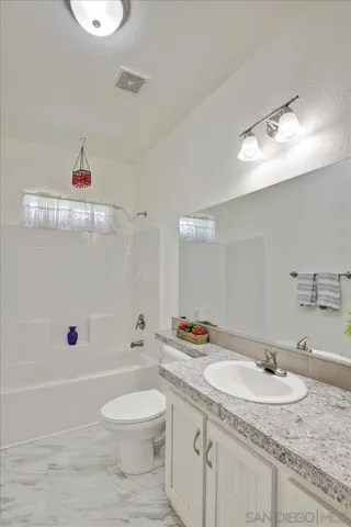 18218 Paradise Mountain Rd 17, Valley Center, California 92082