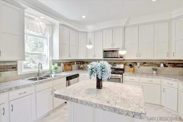 18218 Paradise Mountain Rd 17, Valley Center, California 92082