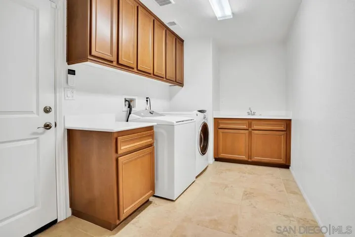 2640 Ponderosa Ct, Escondido, California 92027