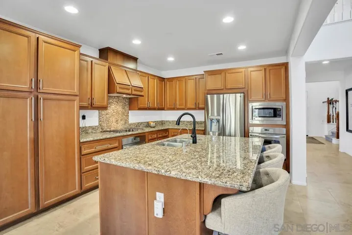 2640 Ponderosa Ct, Escondido, California 92027