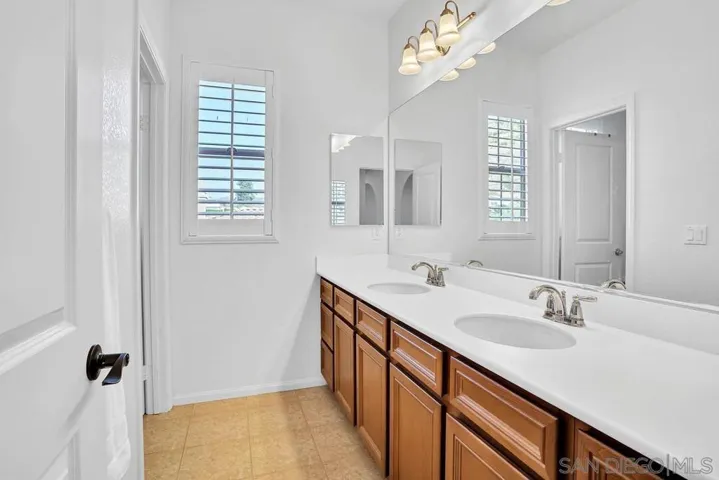 2640 Ponderosa Ct, Escondido, California 92027