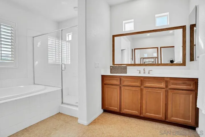 2640 Ponderosa Ct, Escondido, California 92027