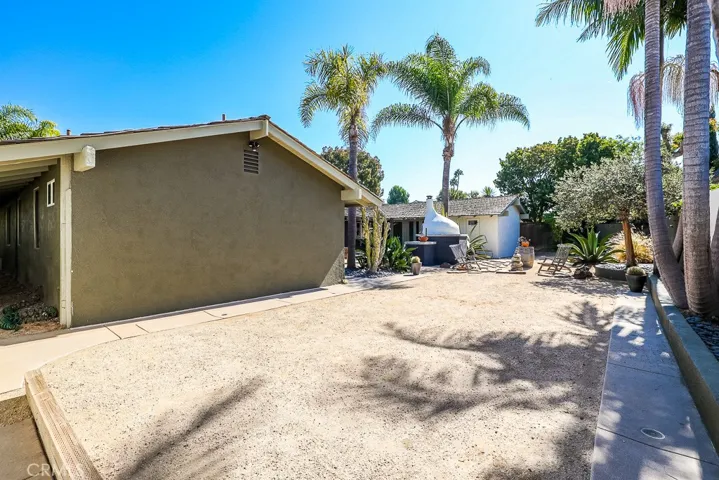 2045 Shipway Lane, Newport Beach, California 92660