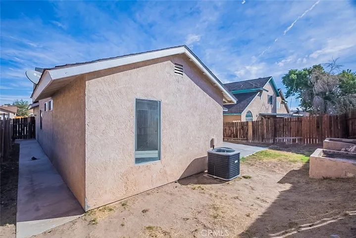 13747 Angeles Drive, Victorville, California 92392