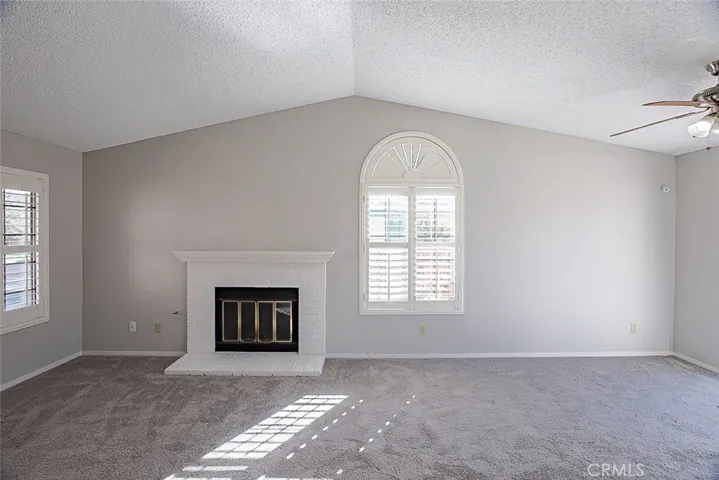 13747 Angeles Drive, Victorville, California 92392