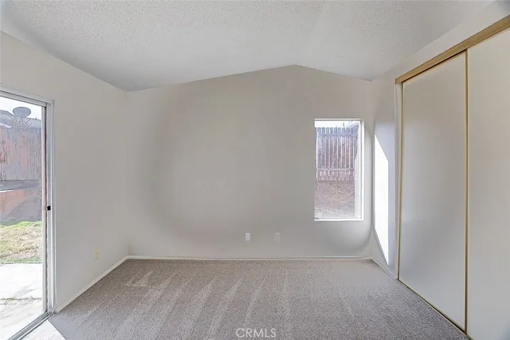 13747 Angeles Drive, Victorville, California 92392