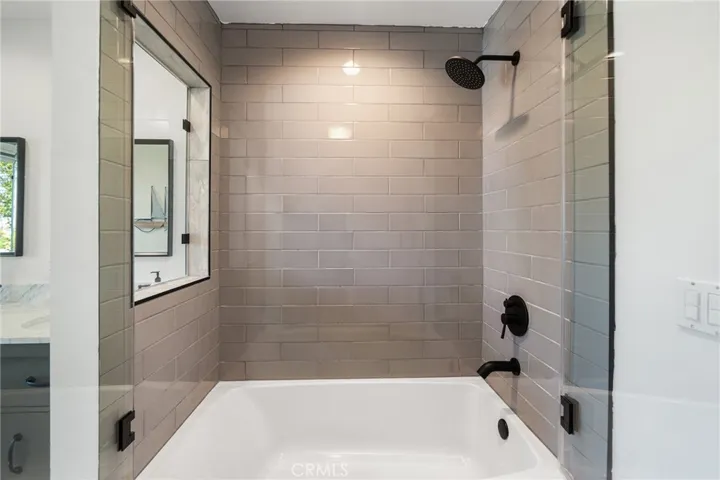 5860 Eilat Place, Woodland Hills, California 91367