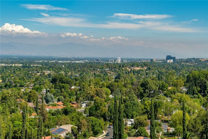 5860 Eilat Place, Woodland Hills, California 91367