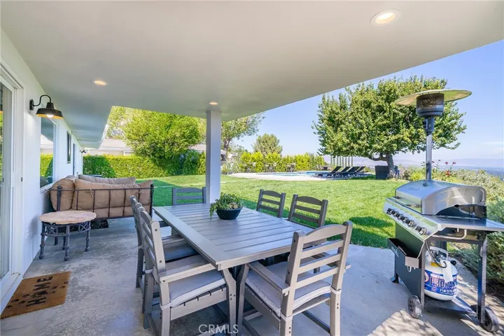 5860 Eilat Place, Woodland Hills, California 91367