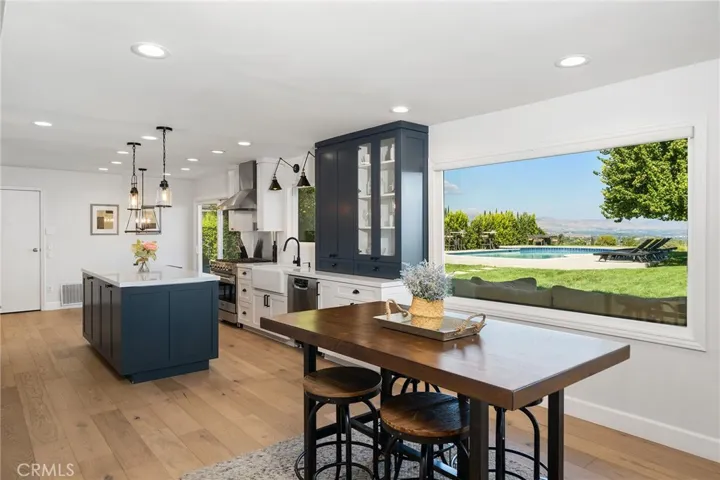 5860 Eilat Place, Woodland Hills, California 91367