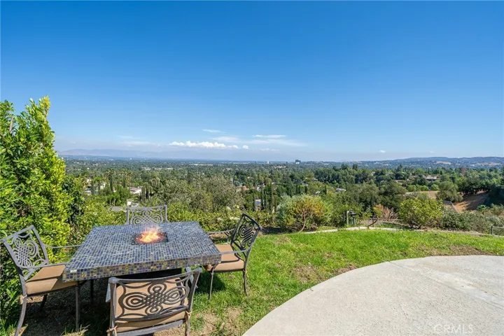 5860 Eilat Place, Woodland Hills, California 91367