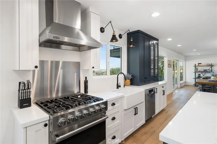 5860 Eilat Place, Woodland Hills, California 91367