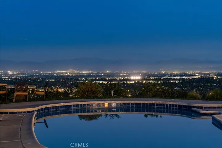 5860 Eilat Place, Woodland Hills, California 91367