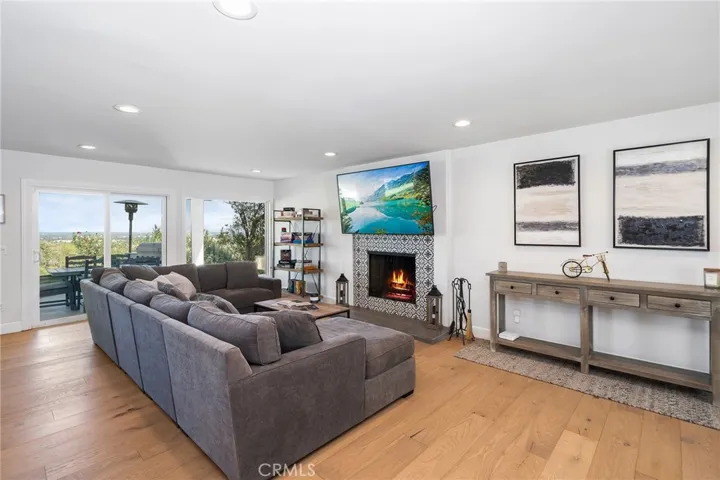 5860 Eilat Place, Woodland Hills, California 91367