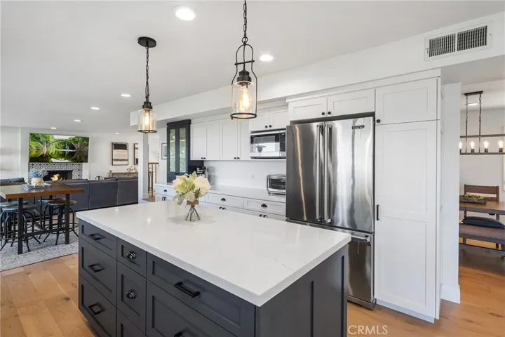 5860 Eilat Place, Woodland Hills, California 91367