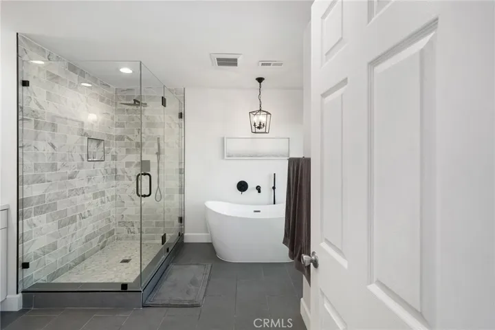 5860 Eilat Place, Woodland Hills, California 91367