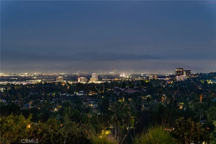 5860 Eilat Place, Woodland Hills, California 91367