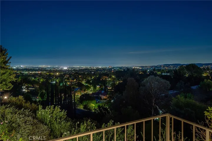 5860 Eilat Place, Woodland Hills, California 91367