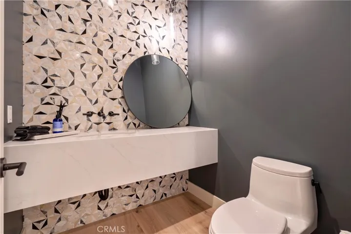 163 Broadway, Costa Mesa, California 92627