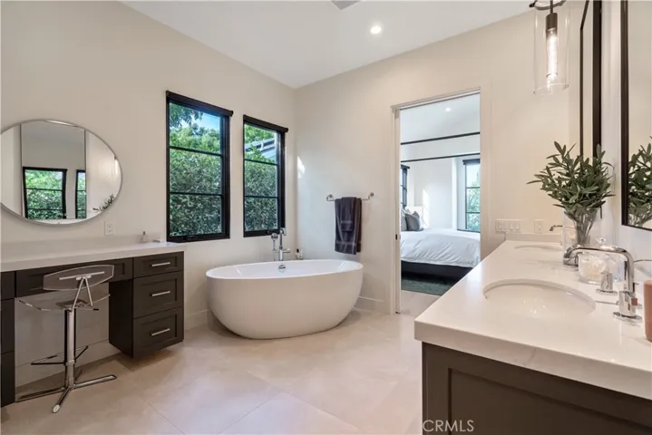 Large soaking tub.