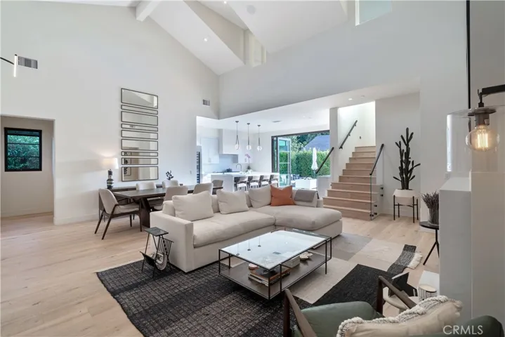 163 Broadway, Costa Mesa, California 92627