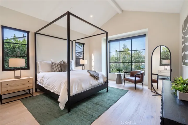 163 Broadway, Costa Mesa, California 92627
