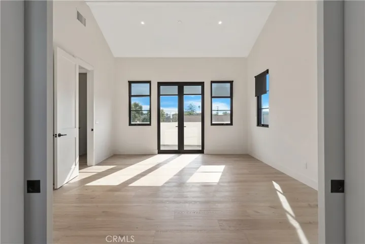 163 Broadway, Costa Mesa, California 92627