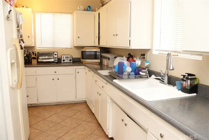 15171 Tyler Street, Sylmar, California 91342