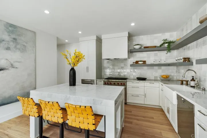 2175 Calle Frescota, La Jolla, California 92037