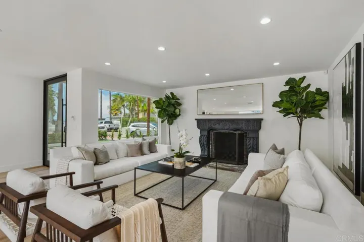 2175 Calle Frescota, La Jolla, California 92037