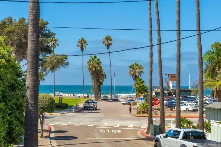 2175 Calle Frescota, La Jolla, California 92037