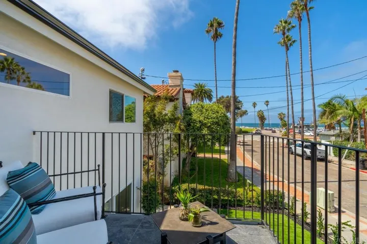 2175 Calle Frescota, La Jolla, California 92037