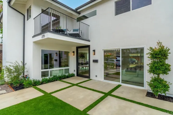 2175 Calle Frescota, La Jolla, California 92037