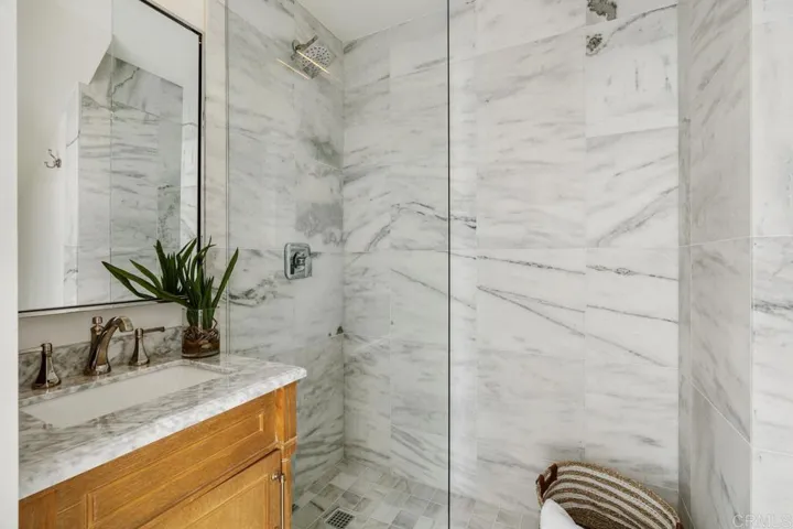 2175 Calle Frescota, La Jolla, California 92037