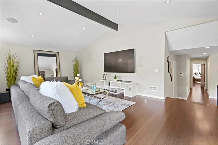 7634 Woodrow Wilson Drive, Los Angeles, California 90046