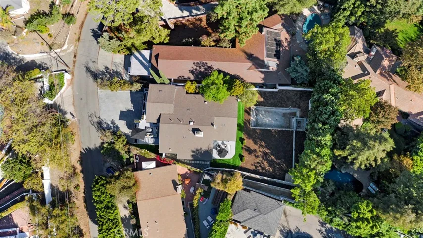 7634 Woodrow Wilson Drive, Los Angeles, California 90046