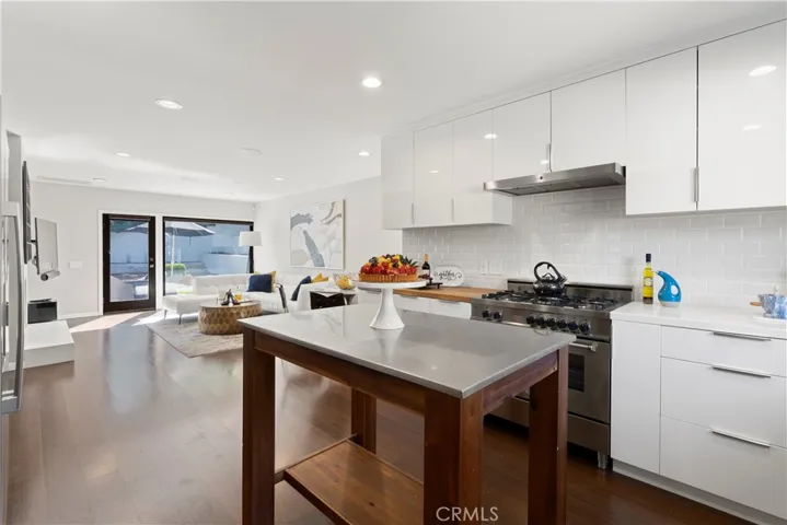 7634 Woodrow Wilson Drive, Los Angeles, California 90046