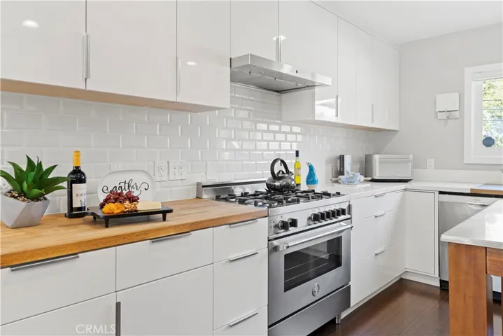 7634 Woodrow Wilson Drive, Los Angeles, California 90046