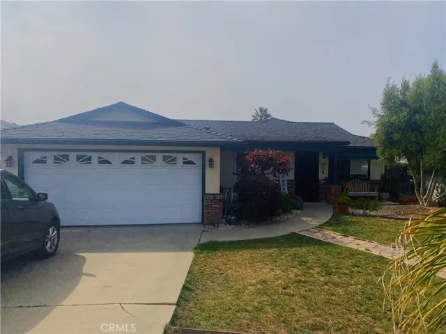 Front view of home