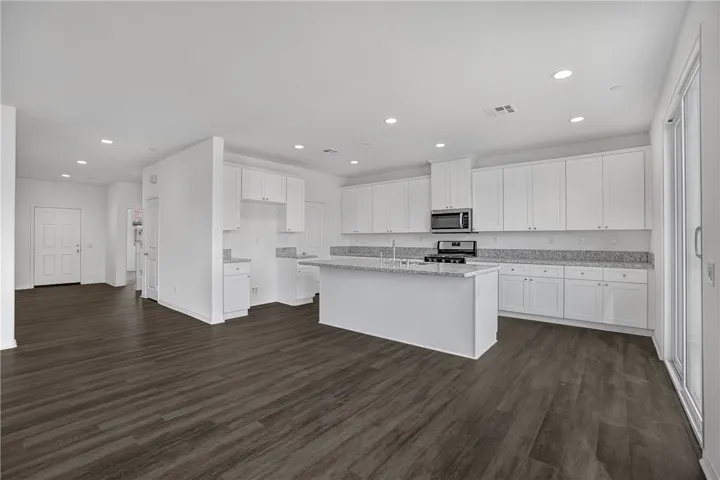 1038 Kiwi, Riverside, California 92501
