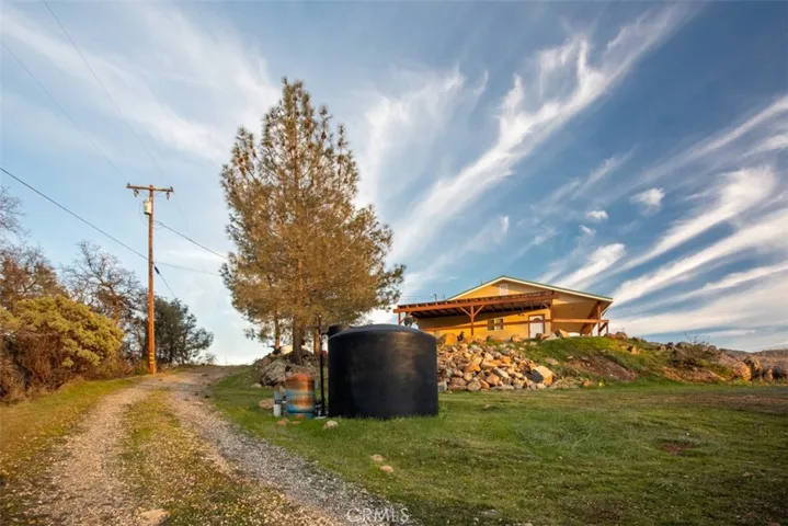 141 Little Oak Road, Oroville, California 95966