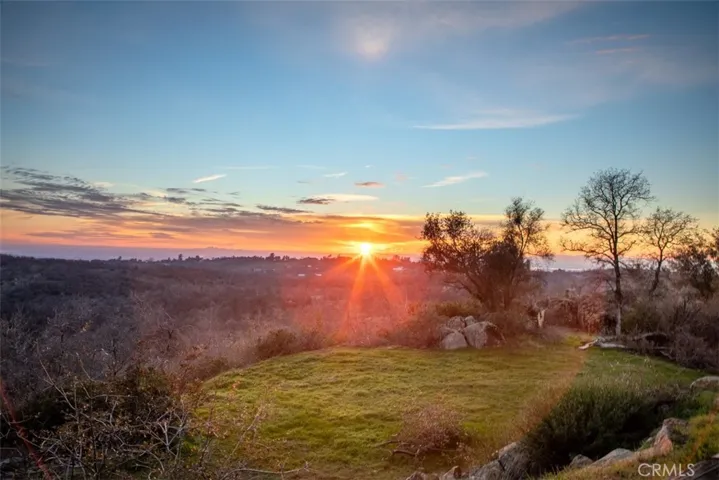 141 Little Oak Road, Oroville, California 95966