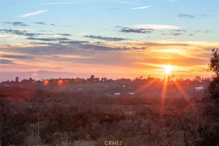 141 Little Oak Road, Oroville, California 95966