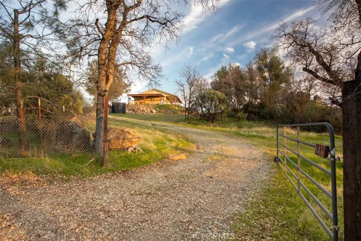 141 Little Oak Road, Oroville, California 95966