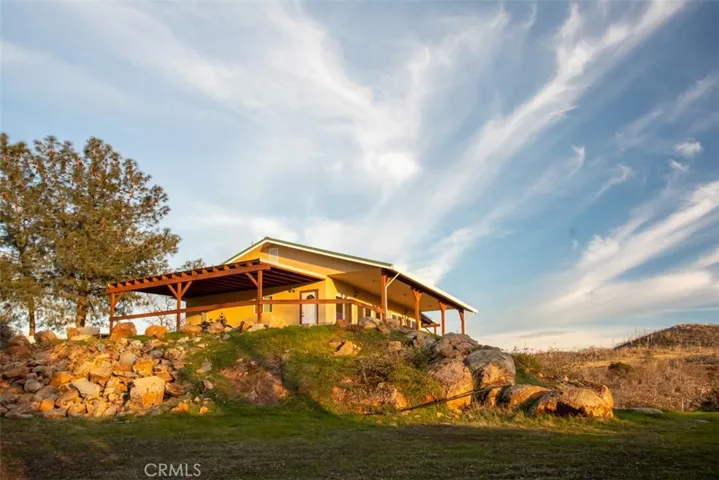 141 Little Oak Road, Oroville, California 95966