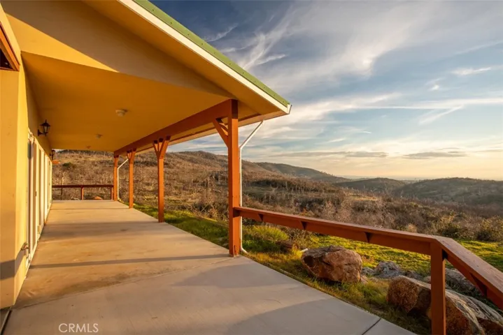 141 Little Oak Road, Oroville, California 95966