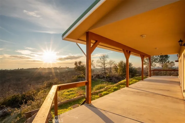 141 Little Oak Road, Oroville, California 95966